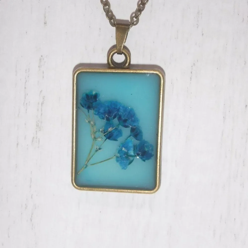 Necklace Square Brones Tone w/ Blue Dried Flowers